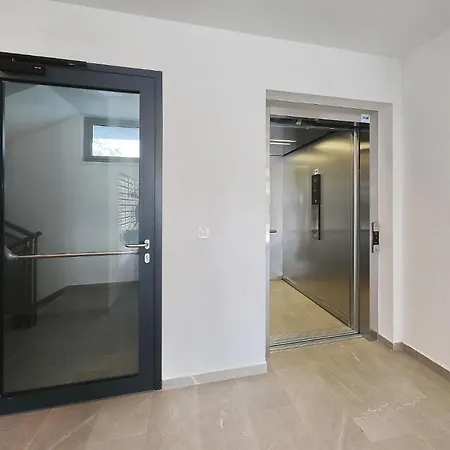 Legacy Marine2 - Zadar, Luxury 자다르